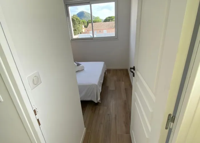 Maison Neuve Vecchio * Porto-Vecchio (Corsica)