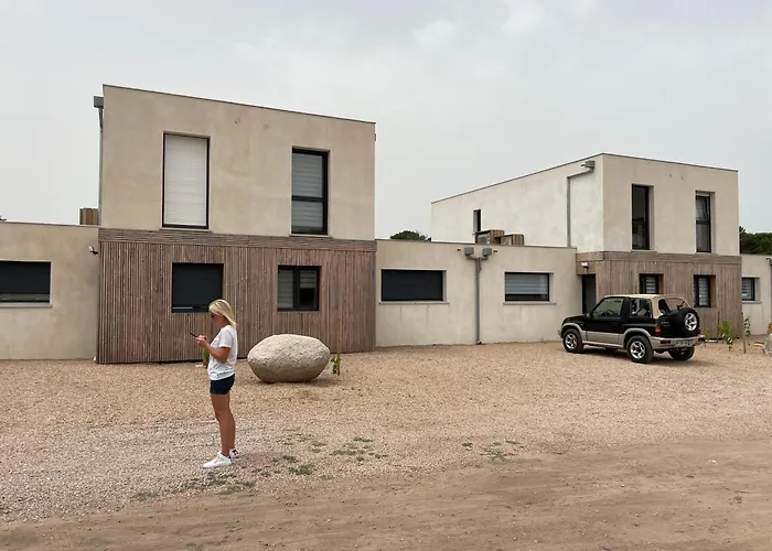 Maison Neuve Vecchio بيت للعطل